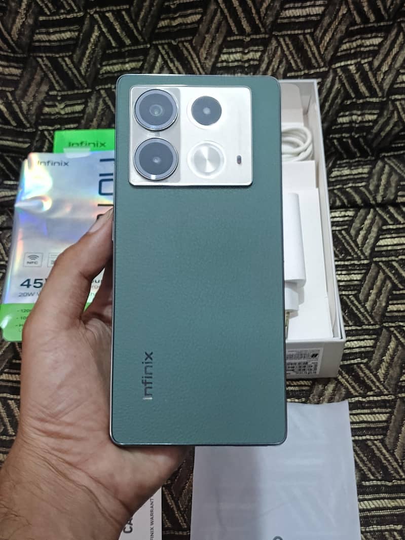 Infinix Note 40 5