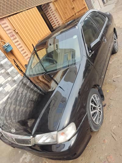 Nissan Sunny 2001