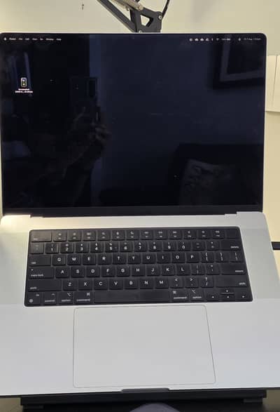 MacBook Pro 16inch - M1 Max 64GB and 2TB