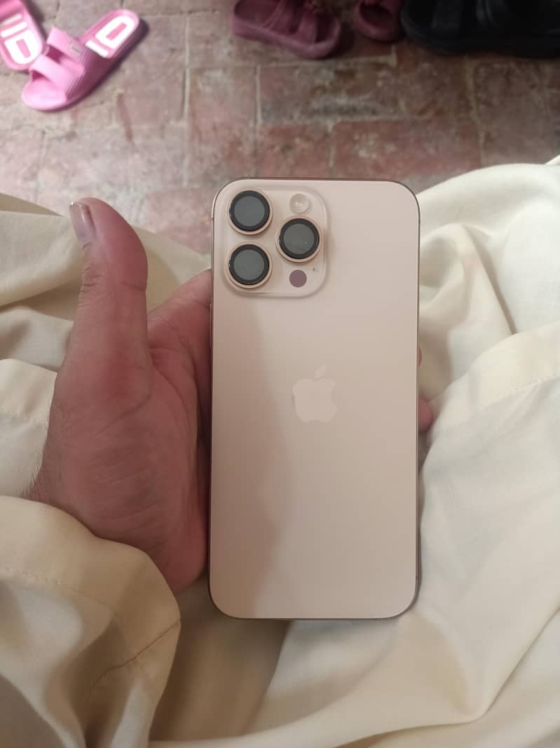 iphone 16 pro max 3
