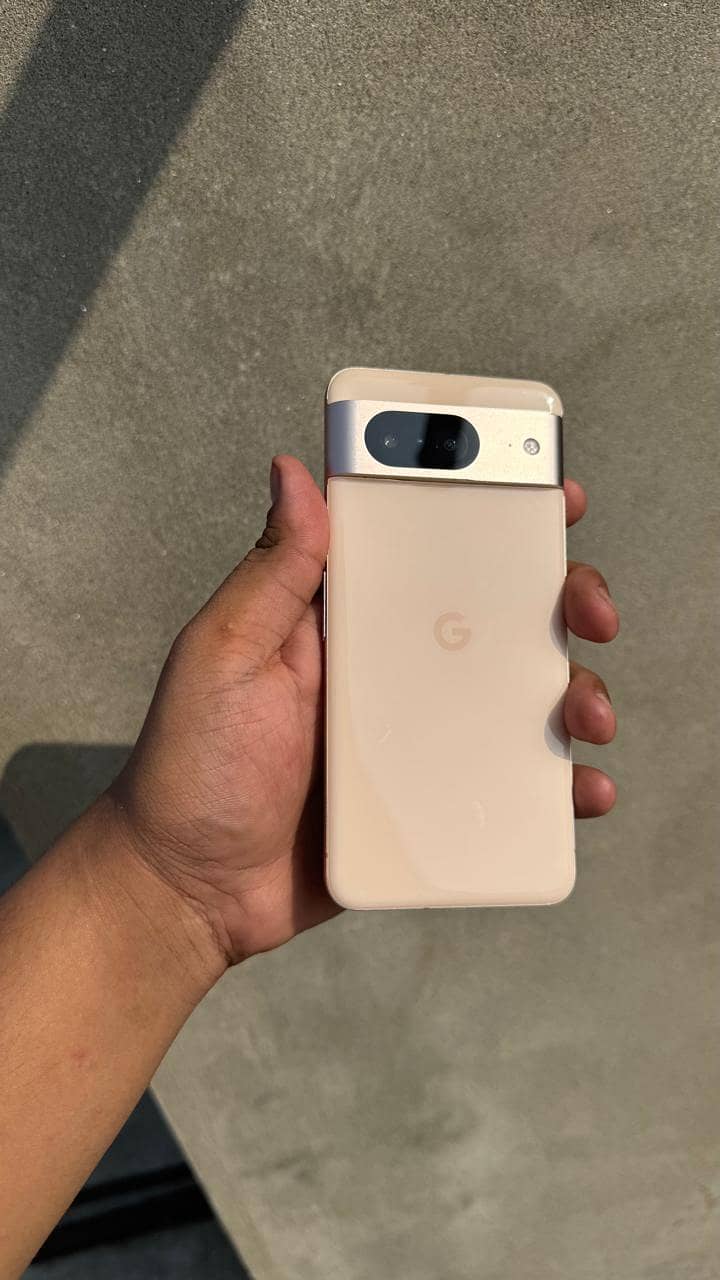 Google Pixel 8 7
