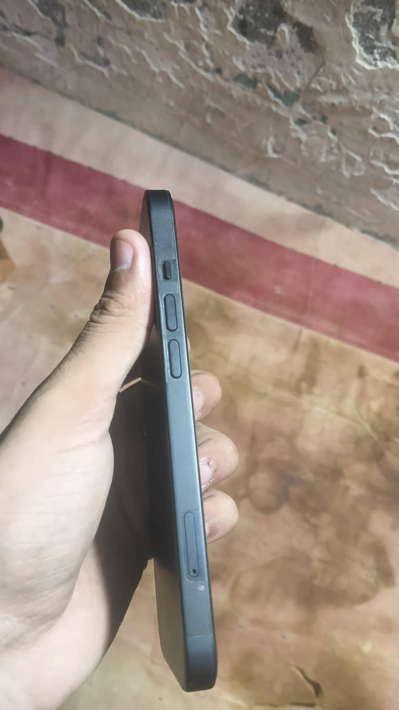 Apple iPhone 14 0