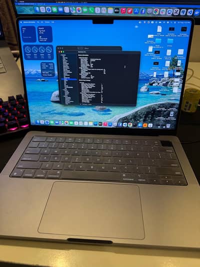 Macbook Pro M2 Max - 32/1 TB - 54 Cycles