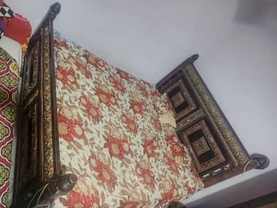 iron double bed for sale sat mattress bhi good condition