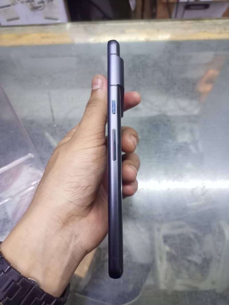 Google Pixel 7 3