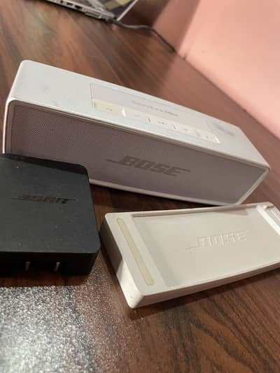 Bose Soundlink mini ii special edition (like jbl Sony Marshall)
