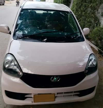 Daihatsu Mira 2012