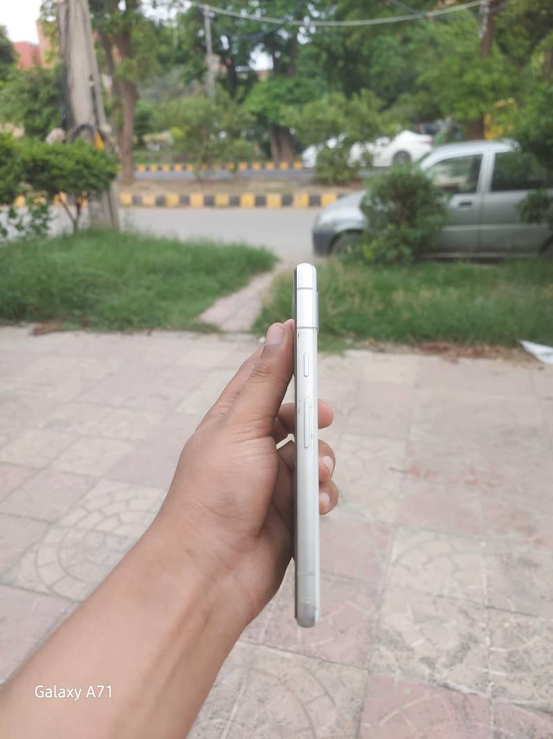 Google Pixel 7a 2