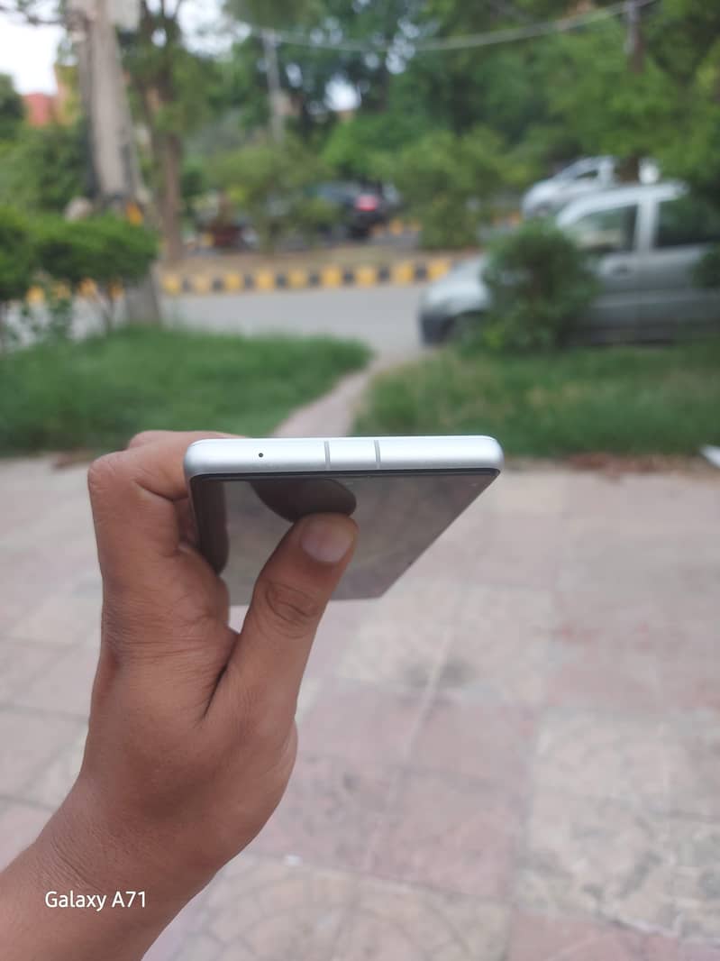 Google Pixel 7a 4