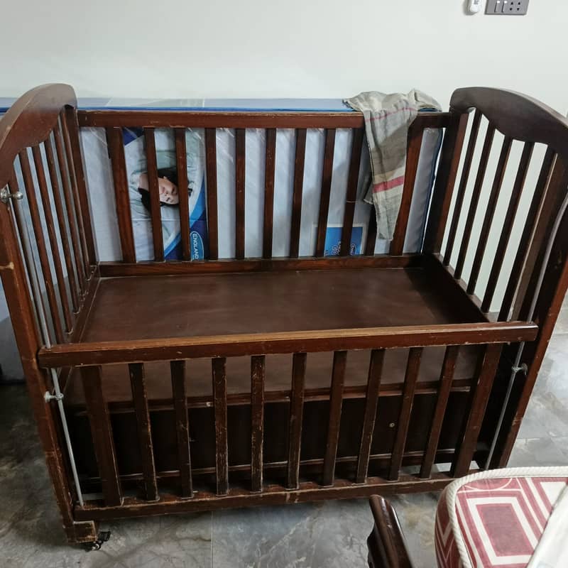 Childrens Cot 0