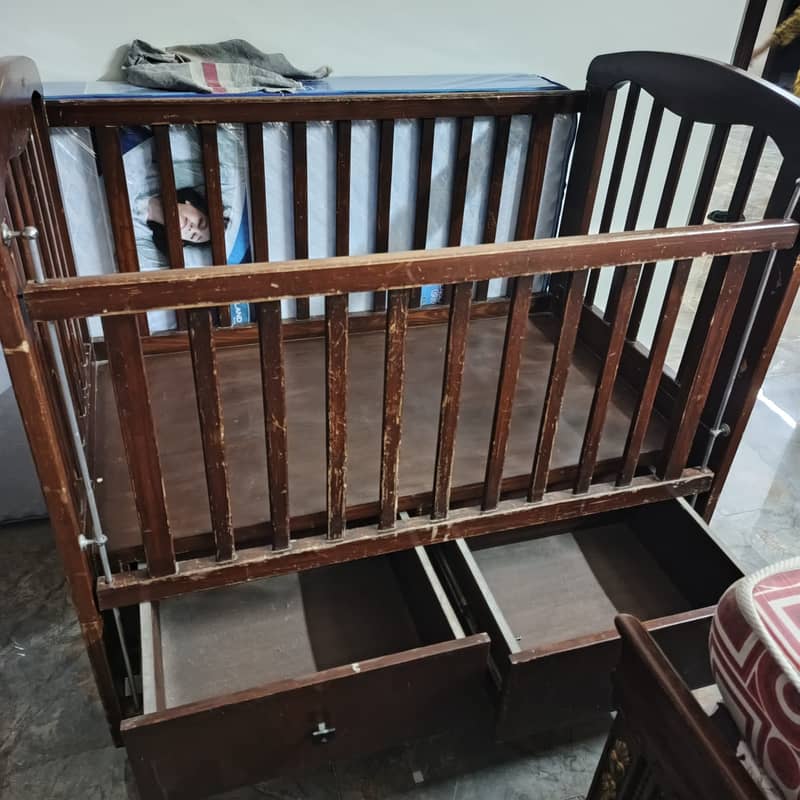 Childrens Cot 3