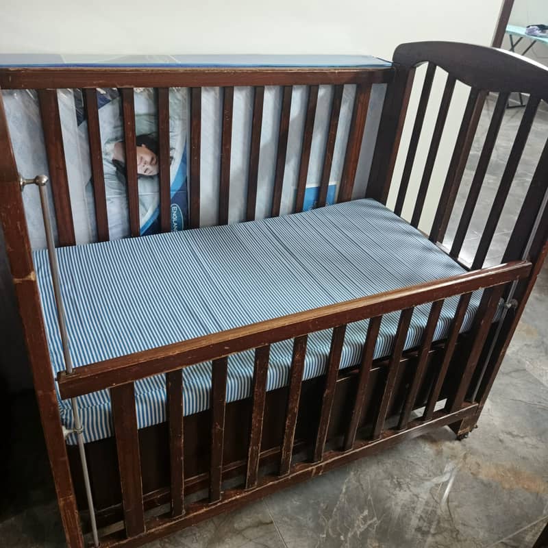 Childrens Cot 4