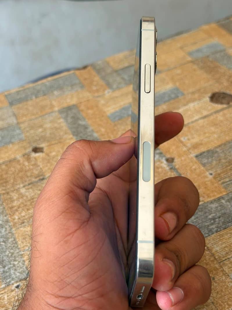 67000 3