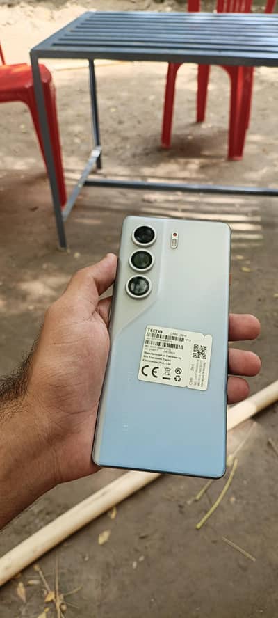 Tecno CAMON 40 Pro