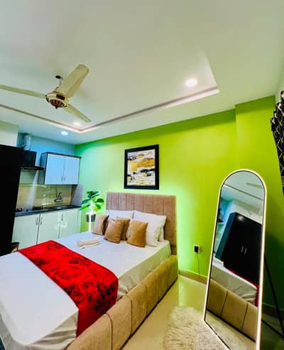 Daily basis weekly basis studio bedrooms fully furnished luxury apartments available for rent Gulberg greens Islamabad