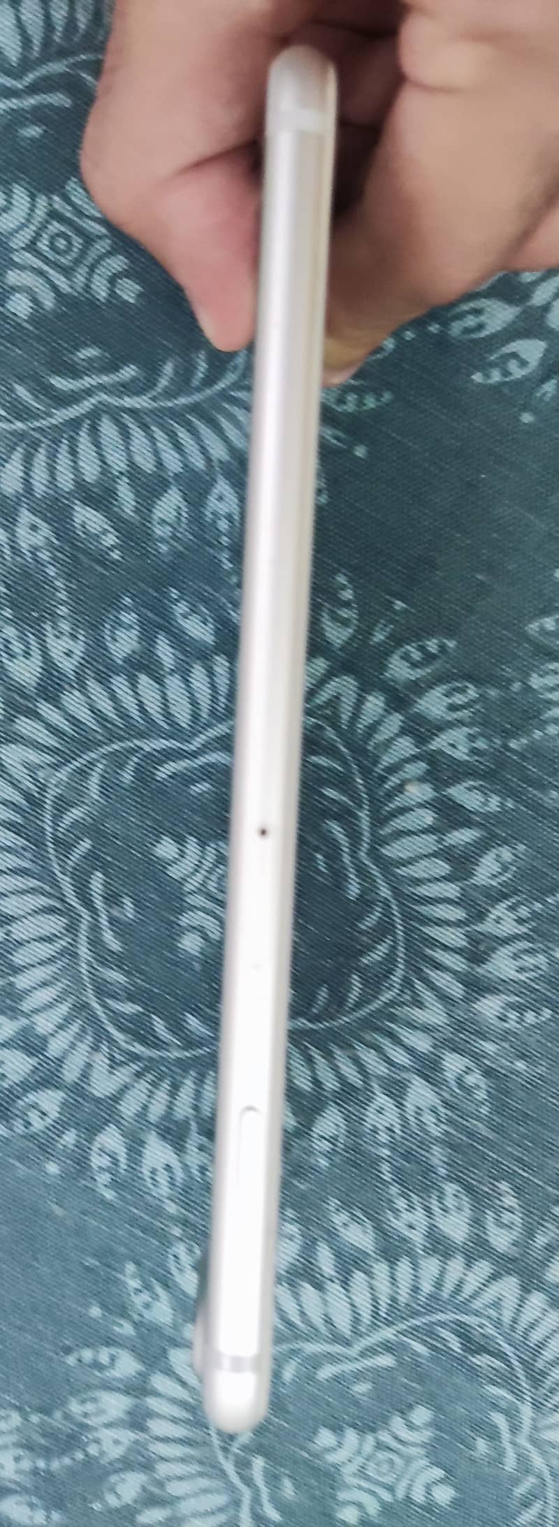 Apple iPhone 7 Plus 2