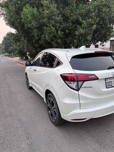 Honda Vezel 2015