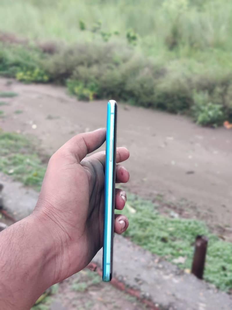 One Plus 8T 4