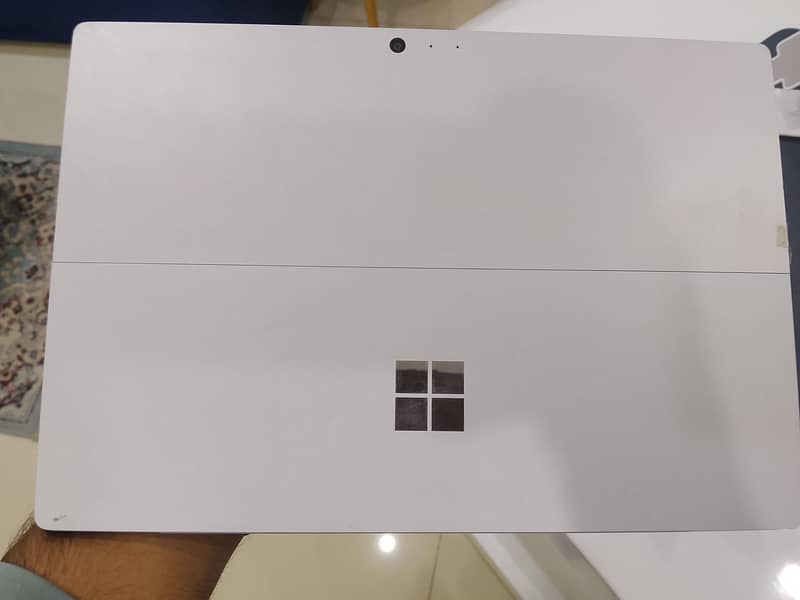 Microsoft surface pro 4 (Touch screen) 1