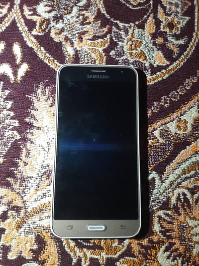 Samsung Mobile J3