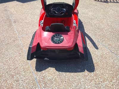 Kids toy car excellent condition