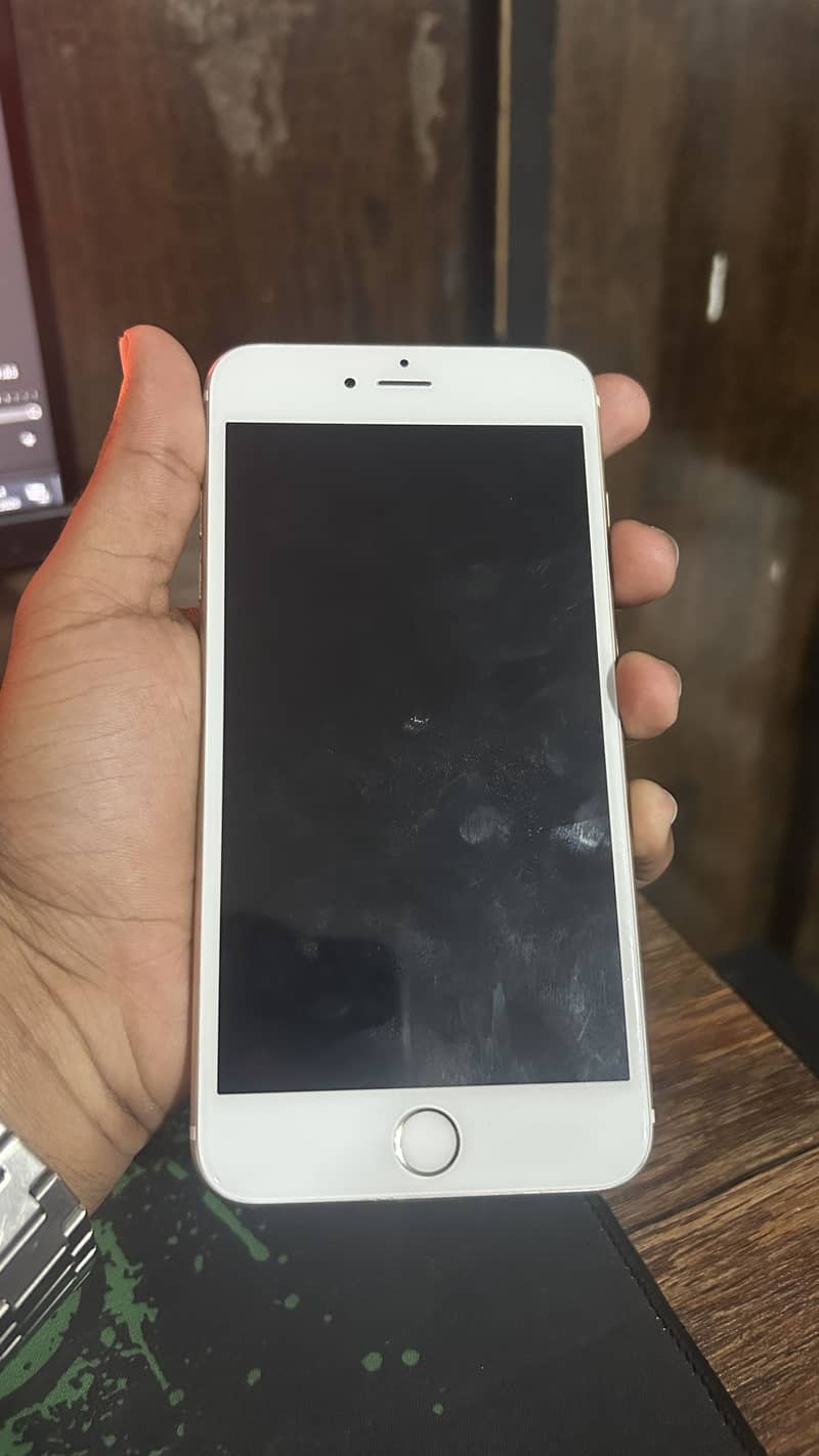 Apple iPhone 6 Plus 9