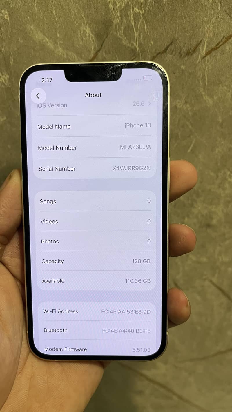 Apple iPhone 13 8