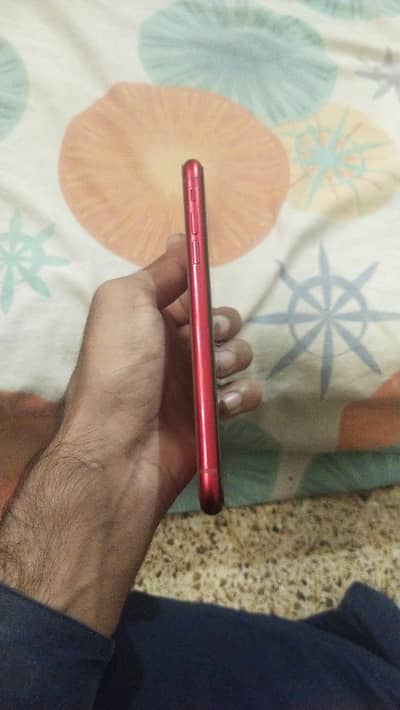 Apple iPhone XR factory unlock 128 GB storage read add