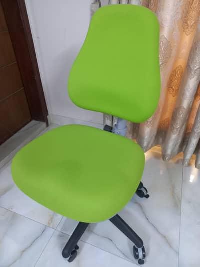 brand new office chair from dubai