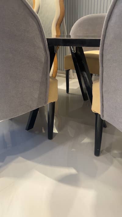 Dinning table