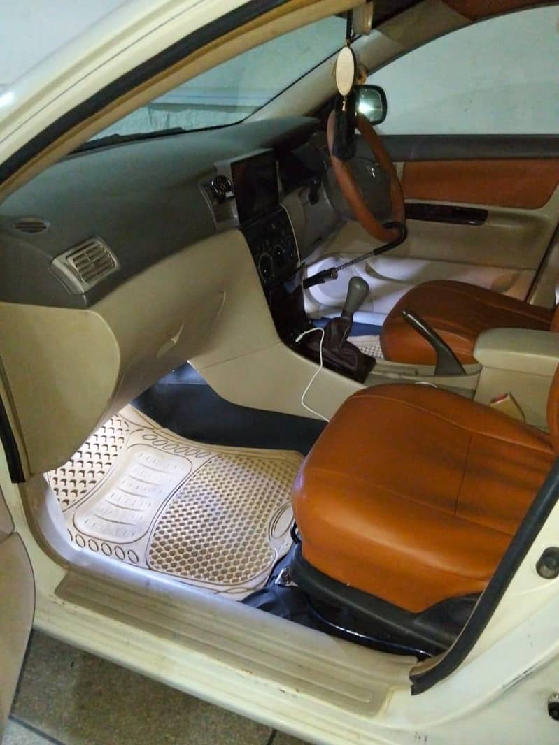 Corolla 2D 5