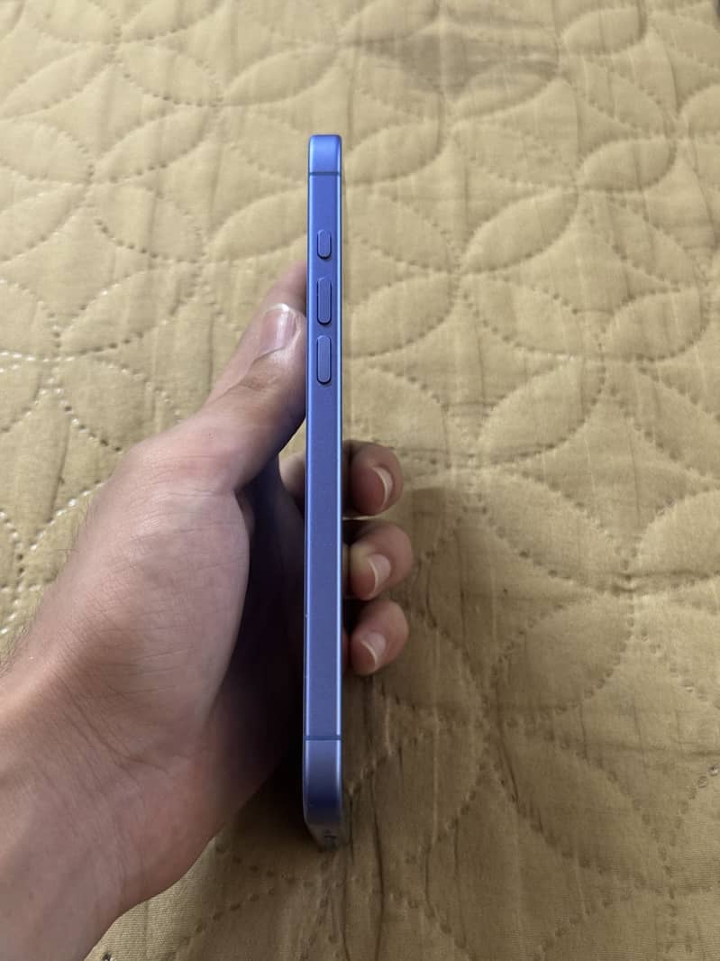 Iphone 16 plus jv 4