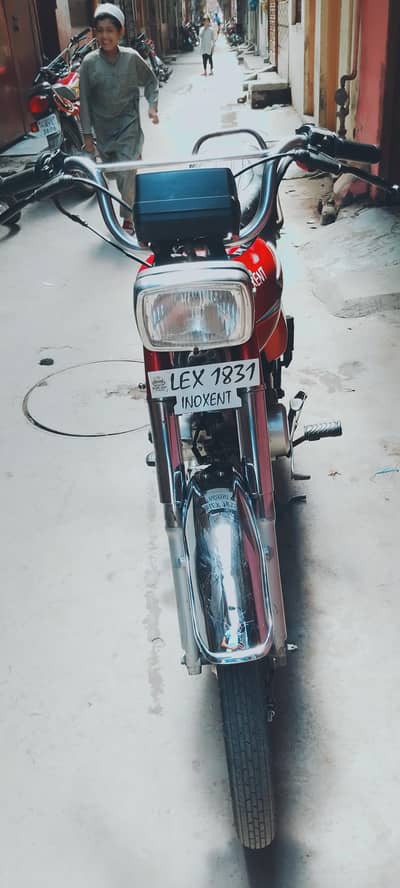 Honda CD 70 model 2012 condition 10 by 9