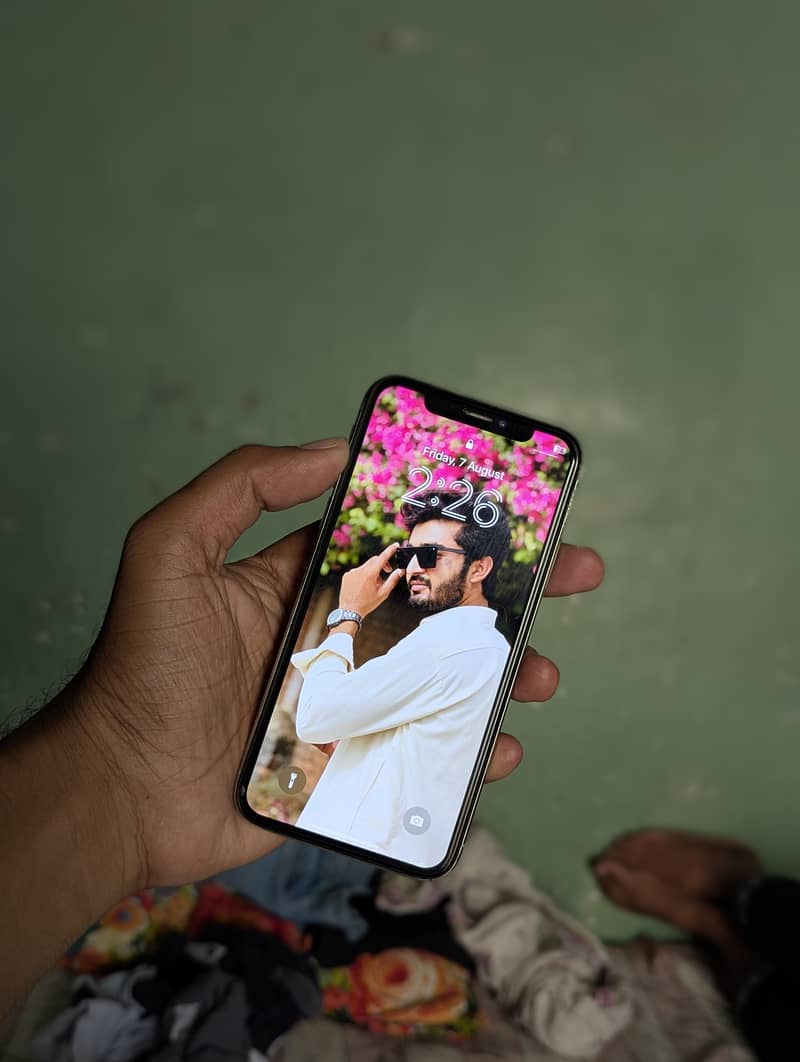 Apple iPhone X 0