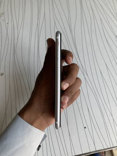 Apple iPhone SE