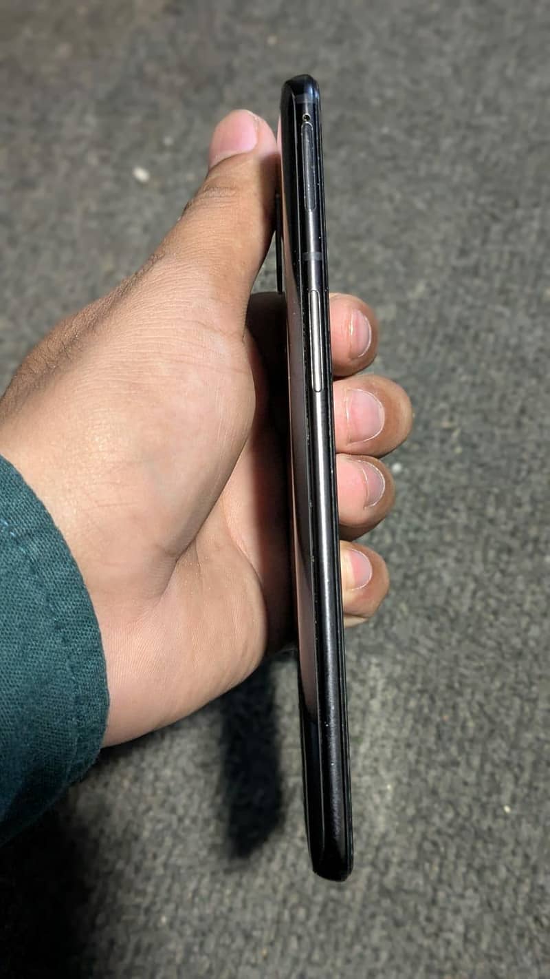 One Plus 6T 4