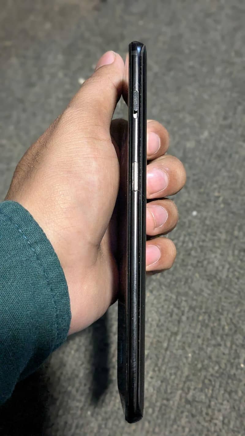One Plus 6T 5