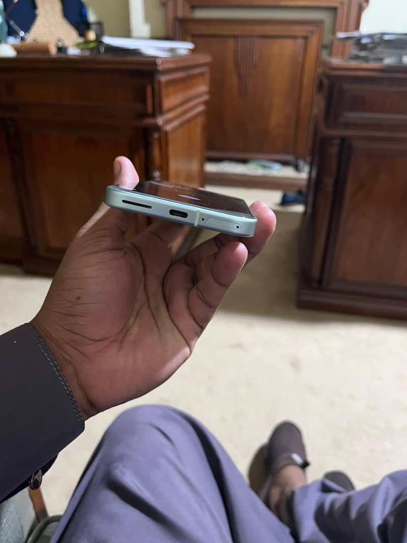 Google Pixel 9 3