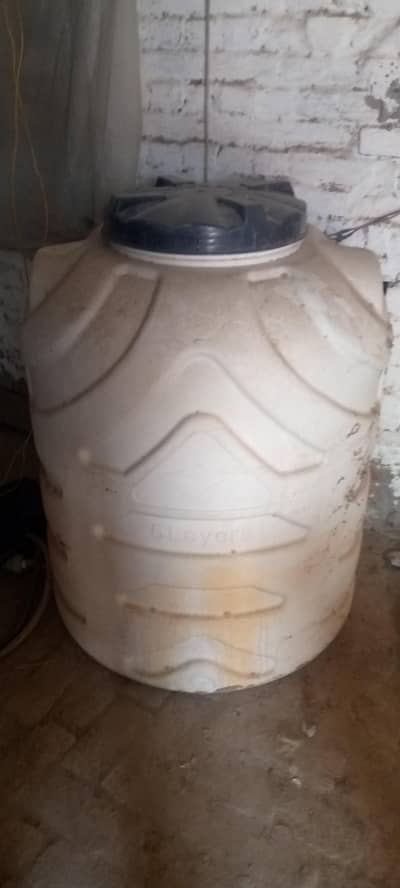Water Tanks 250-Gallon