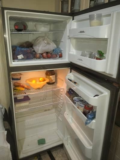 dawlance full size refrigerator