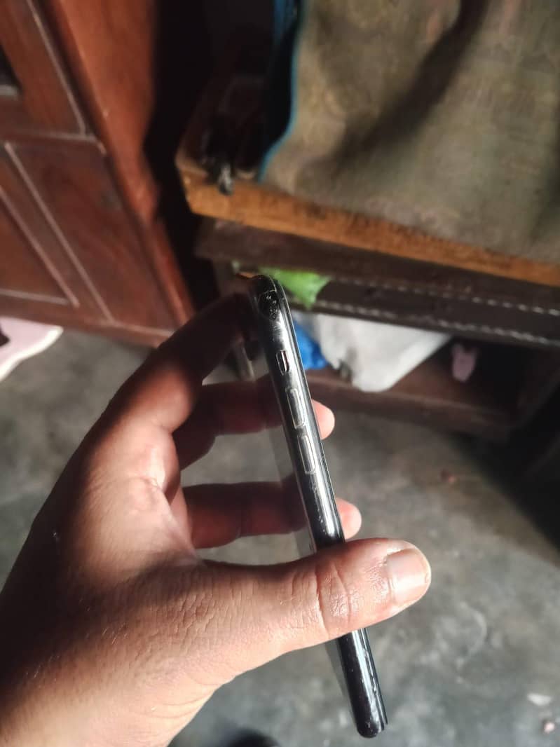 Apple iPhone X 2