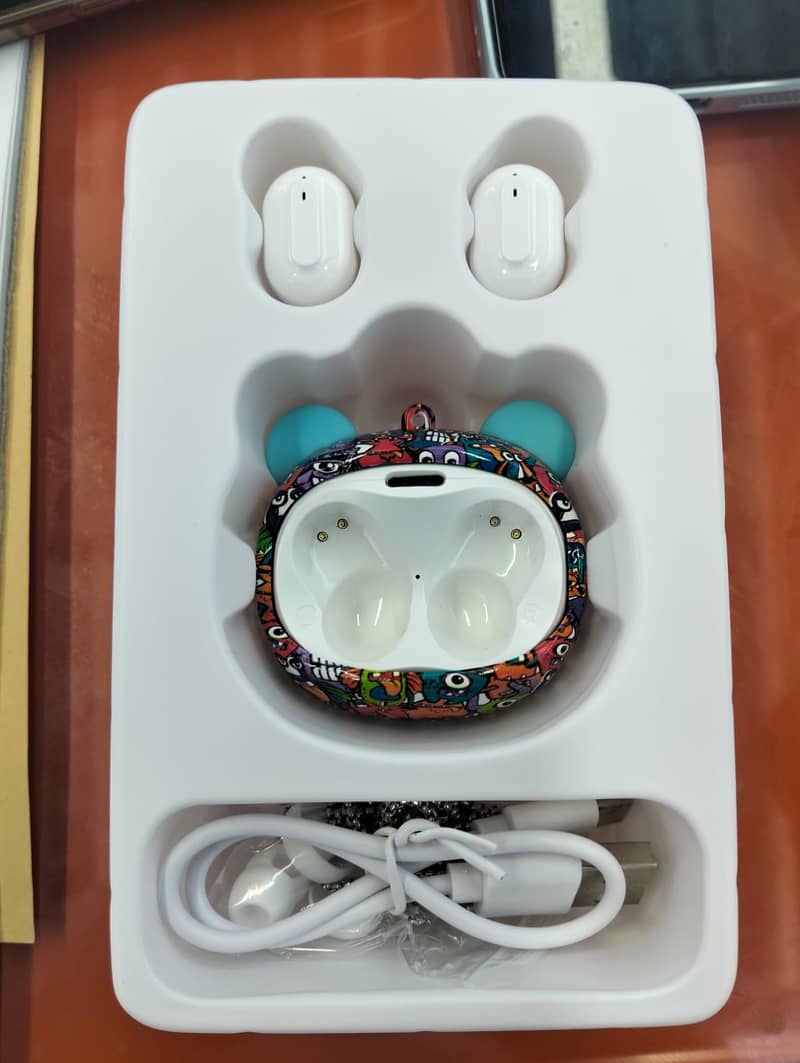 earbuds 16