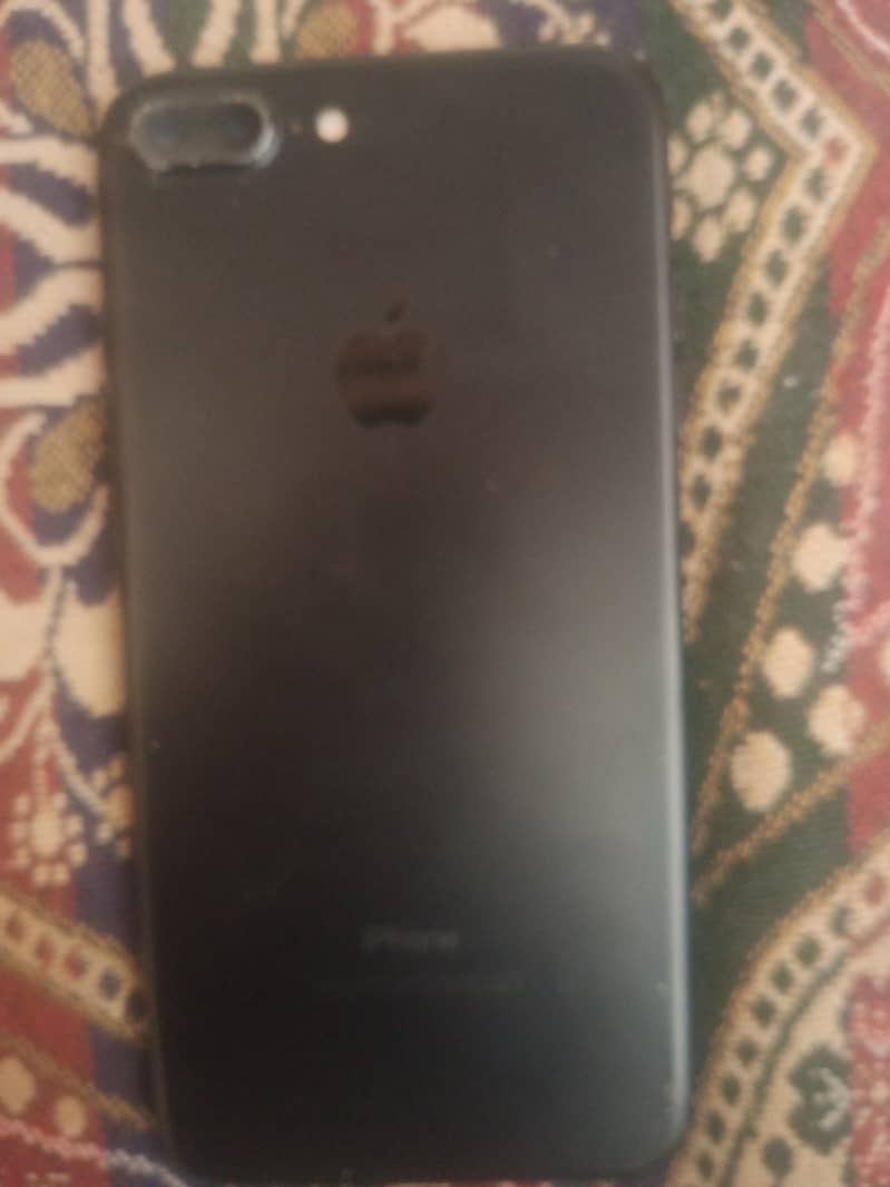 Apple iPhone 7 Plus 0