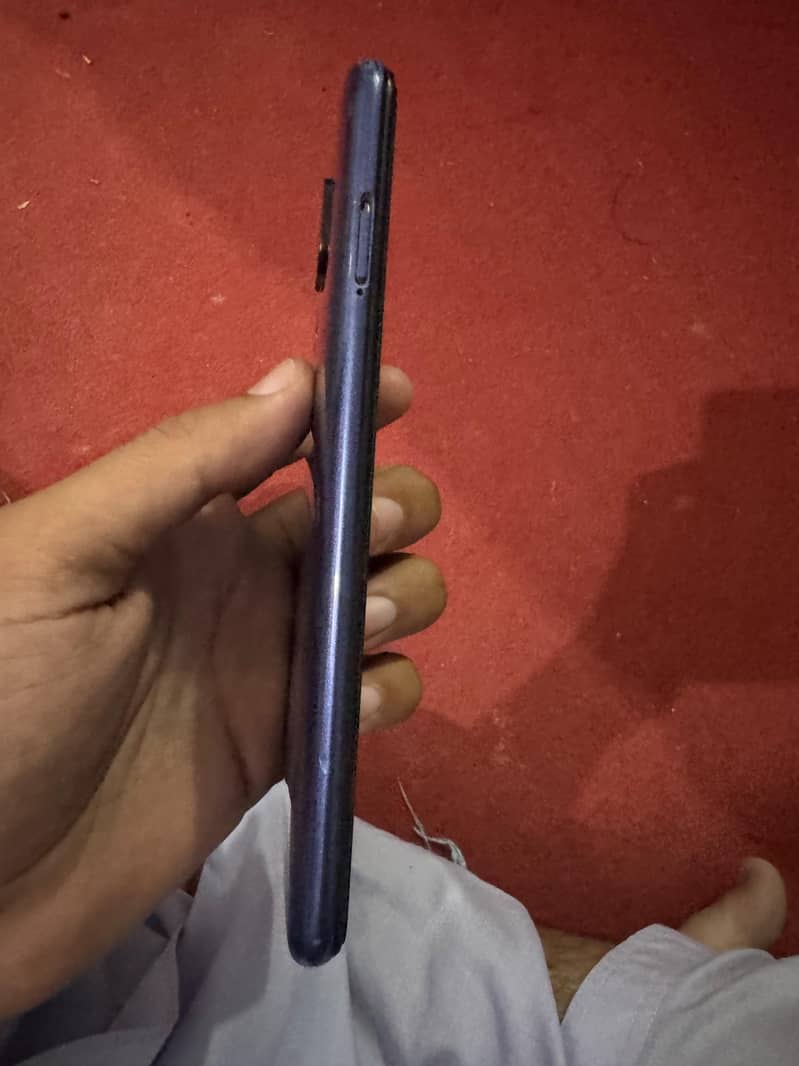 Xiaomi Redmi Note 9 4