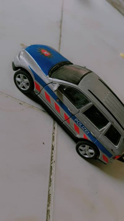 car best  price and good quality phone#03265770140