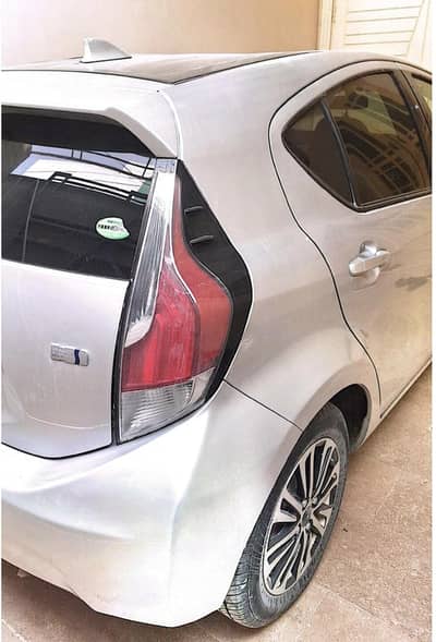 Toyota Aqua 2015 register 19 ABS BATTERY WORKING
