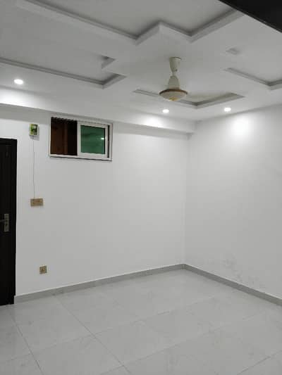 1 Bed Flat Urgent For Sale On Investor Rate