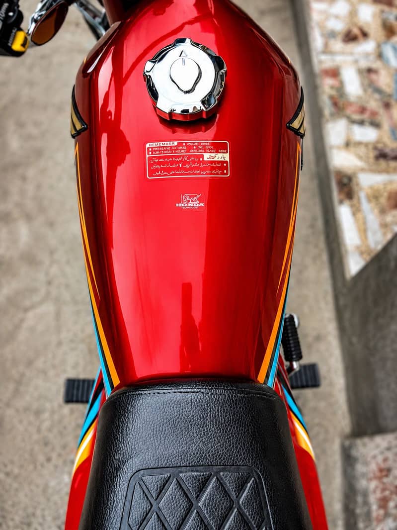 CG125 model 2025/2026 3