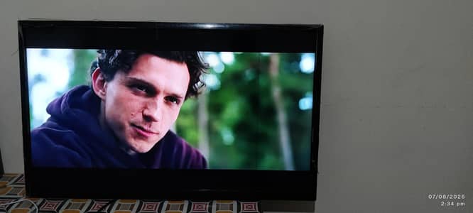 TCL android led TV - 32GB Rom - 2GB Ram - 2.0GHz - Excellent Condition