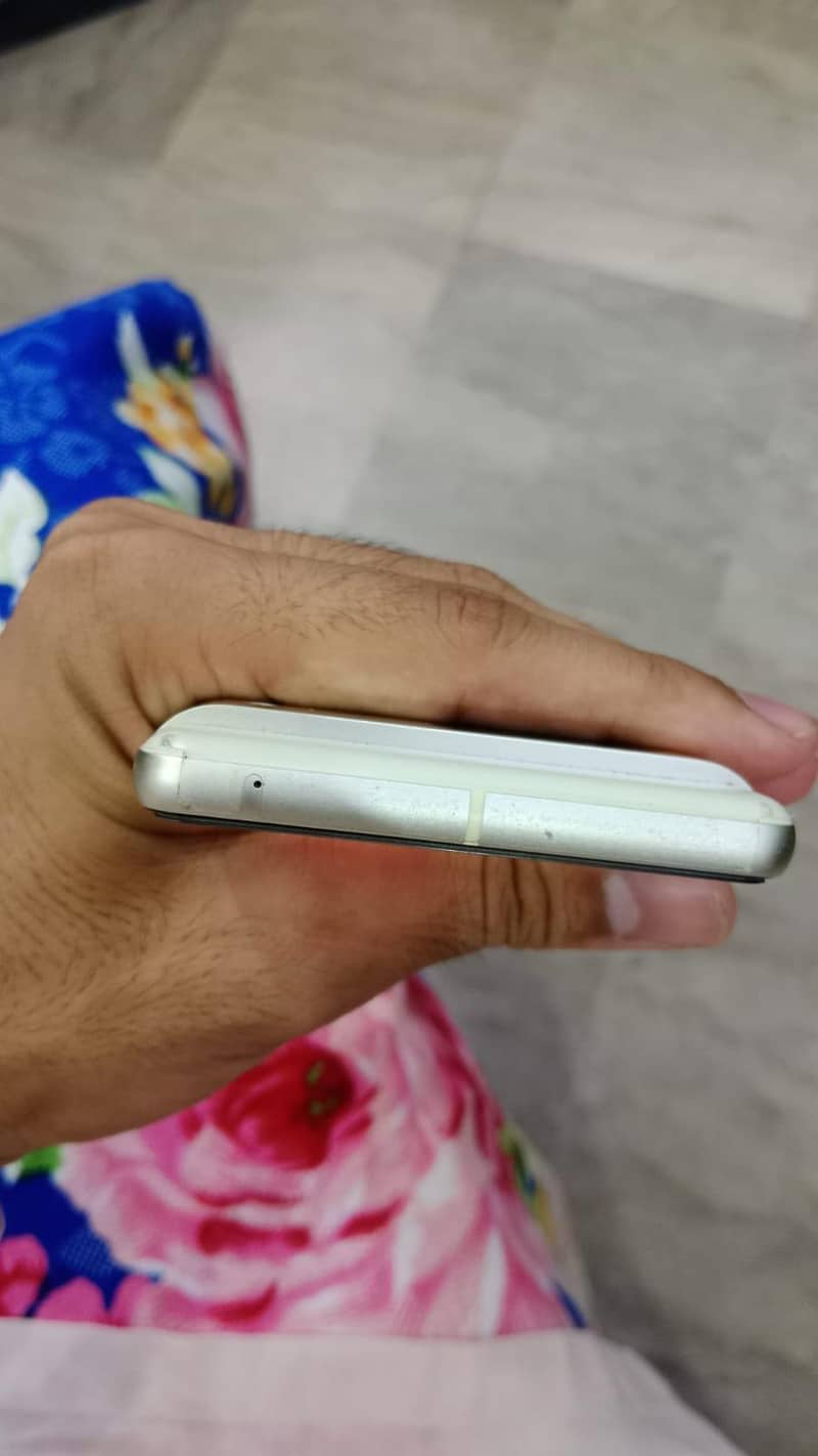 Google Pixel 7 5